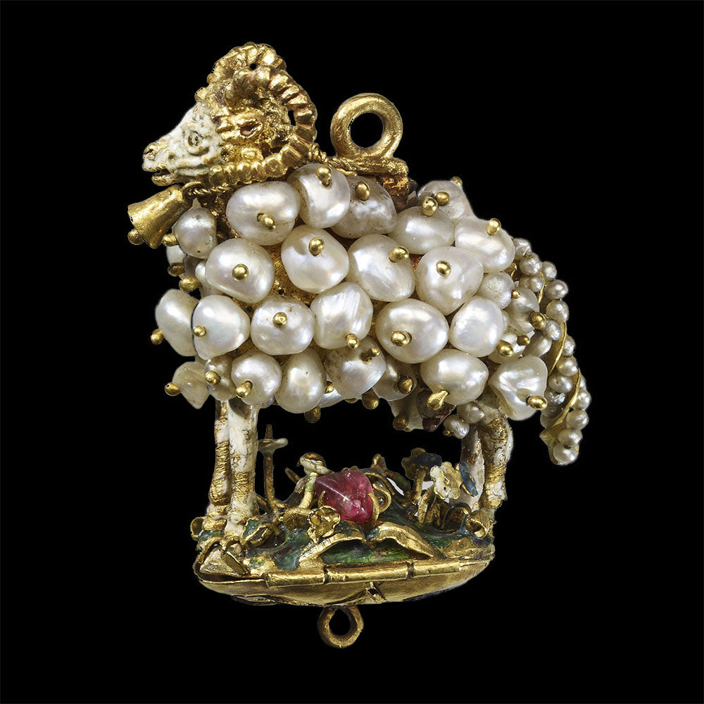 The Timeless Allure of Pearls in Renaissance Jewelry