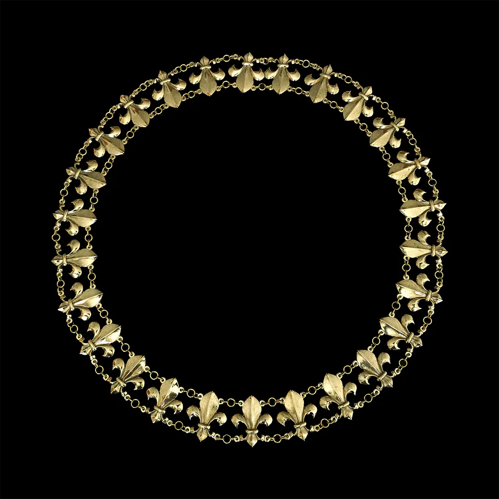 Collar de oficio Lis - Acabado Latón