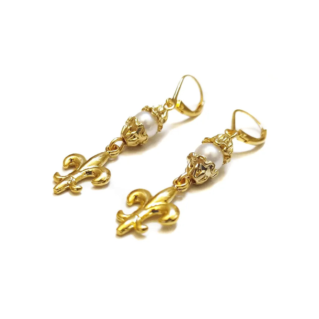 Fleur de Lis pearls Earrings