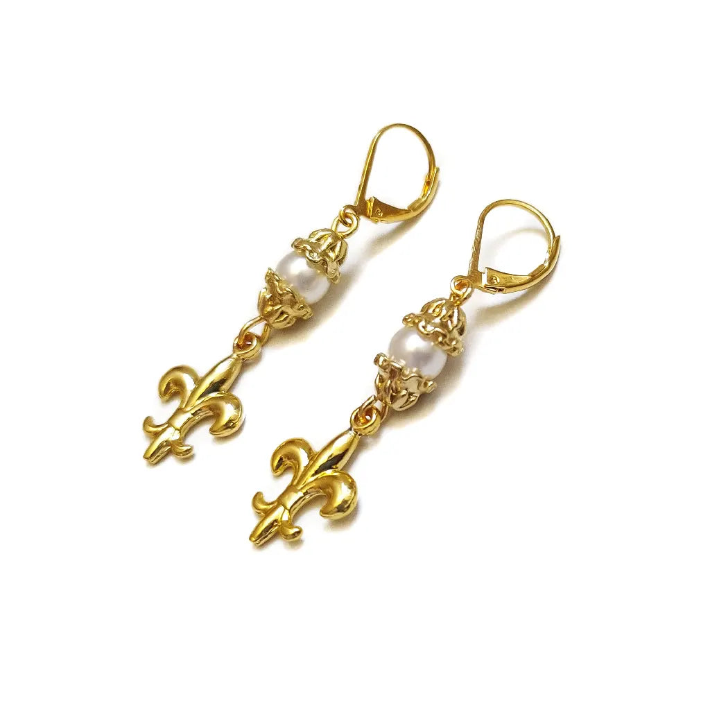 Fleur de Lis pearls Earrings