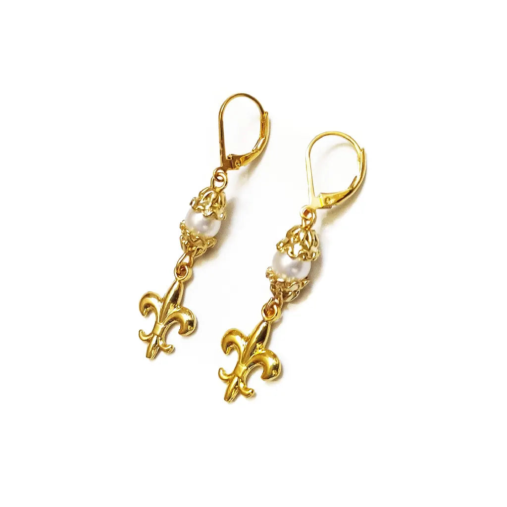 Fleur de Lis pearls Earrings