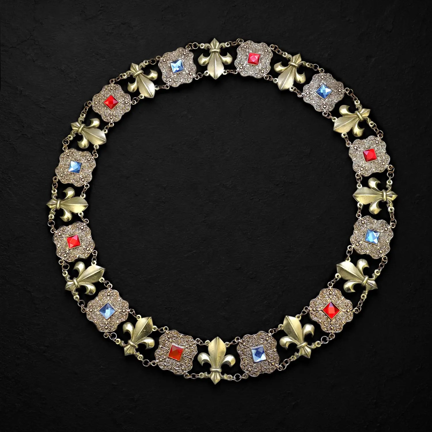 Amadeo Chain of Office Upper view on a black gesso background