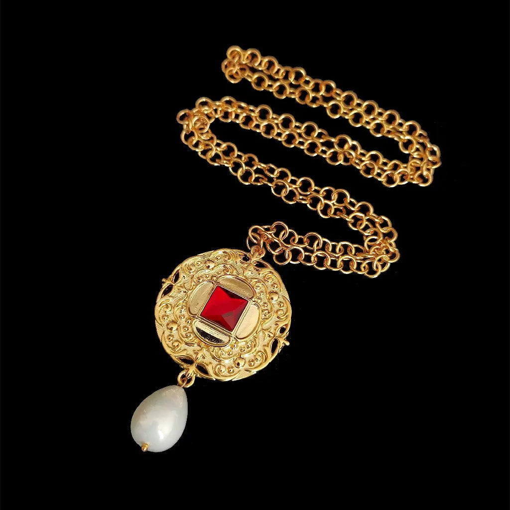 Cadena Tudor dorada