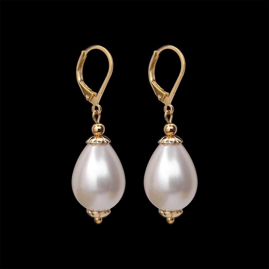Eleonora of Toledo Earrings with Leverback closures front view
