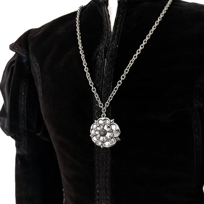 Tudor Rose Chain Silver