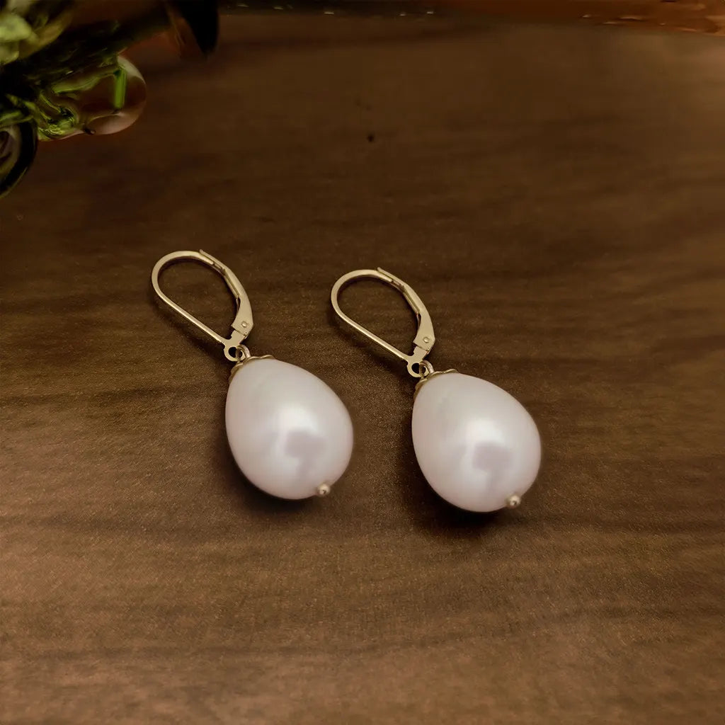 Pendientes rellenos de oro de Lucrezia Medici