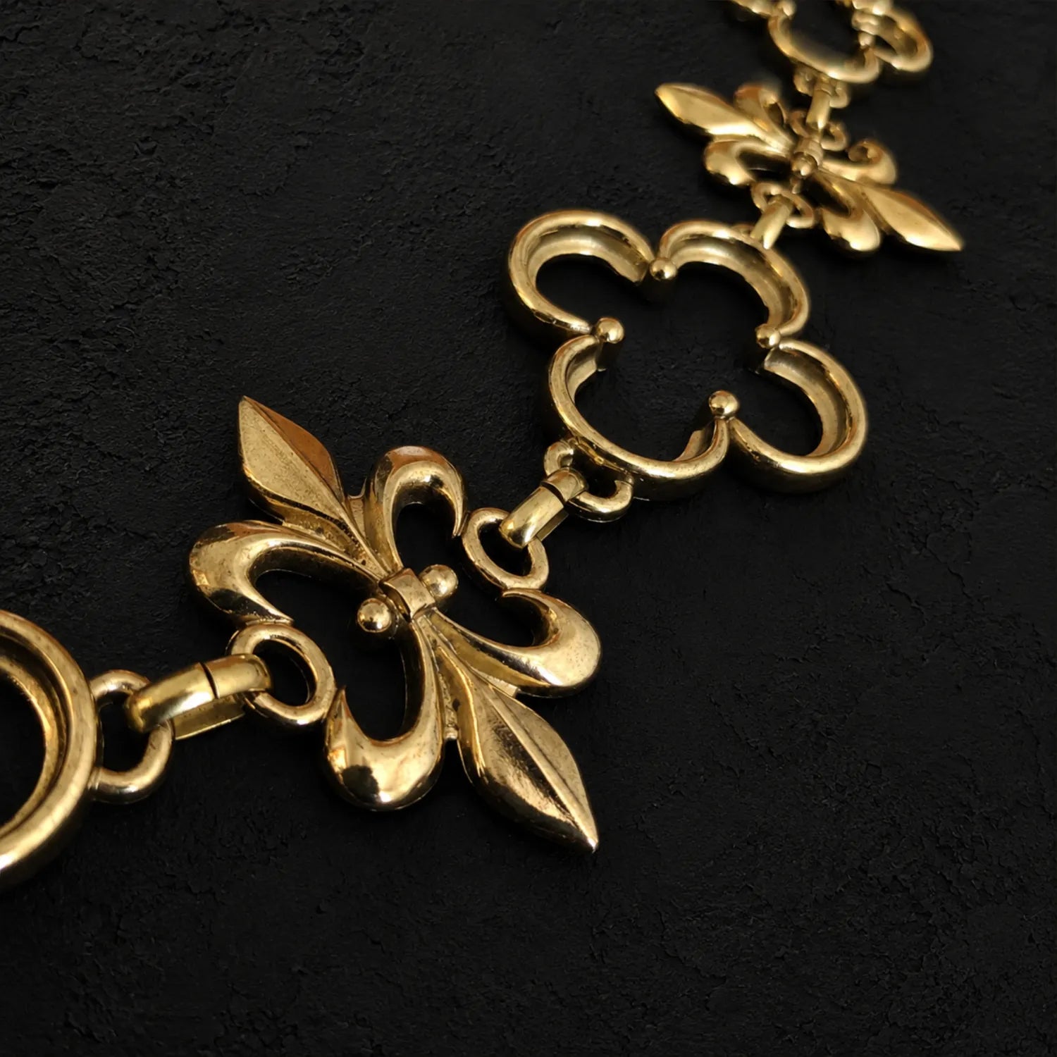 Ludwig Fleur de Lis Livery Collar
