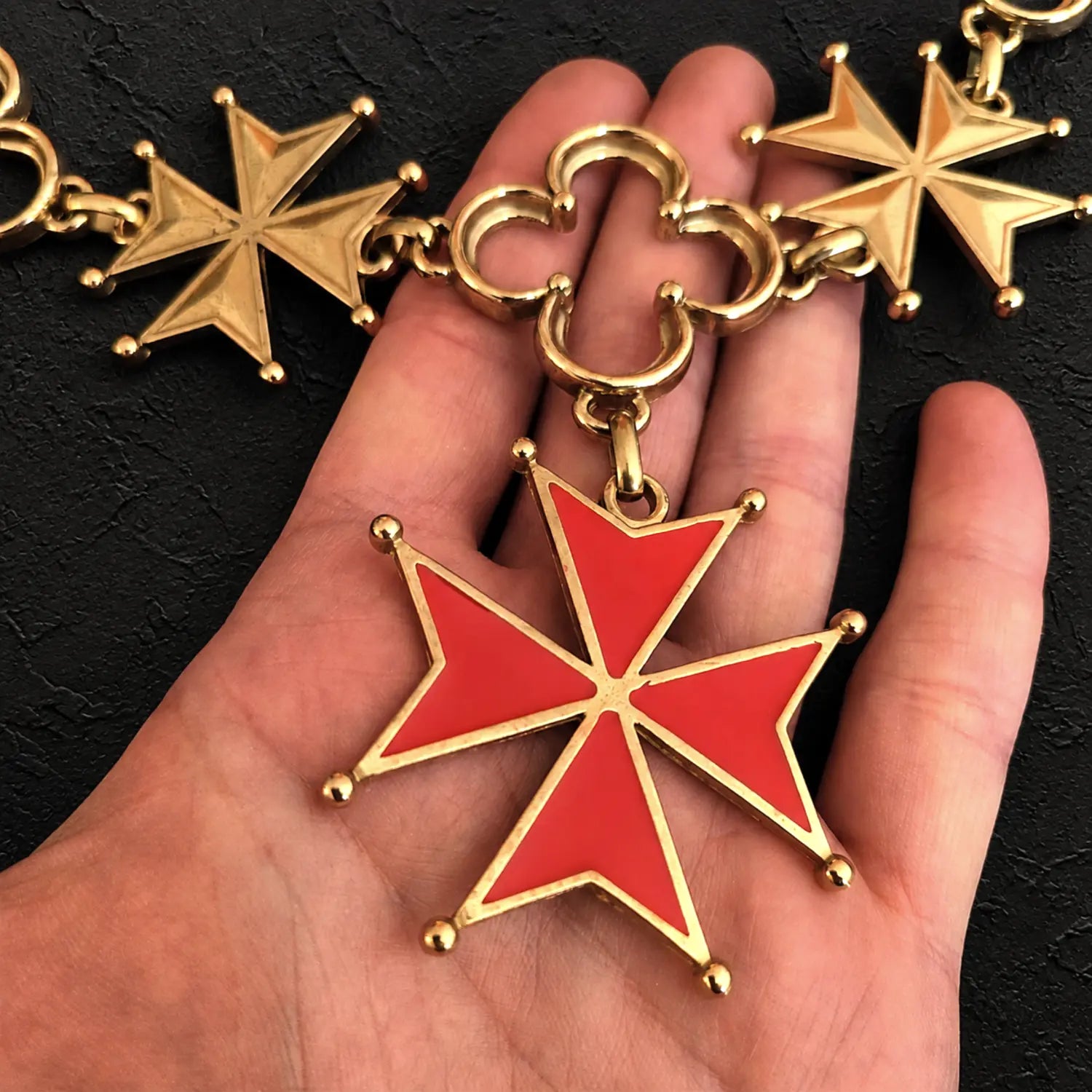Maltese Cross Badge Livery Collar