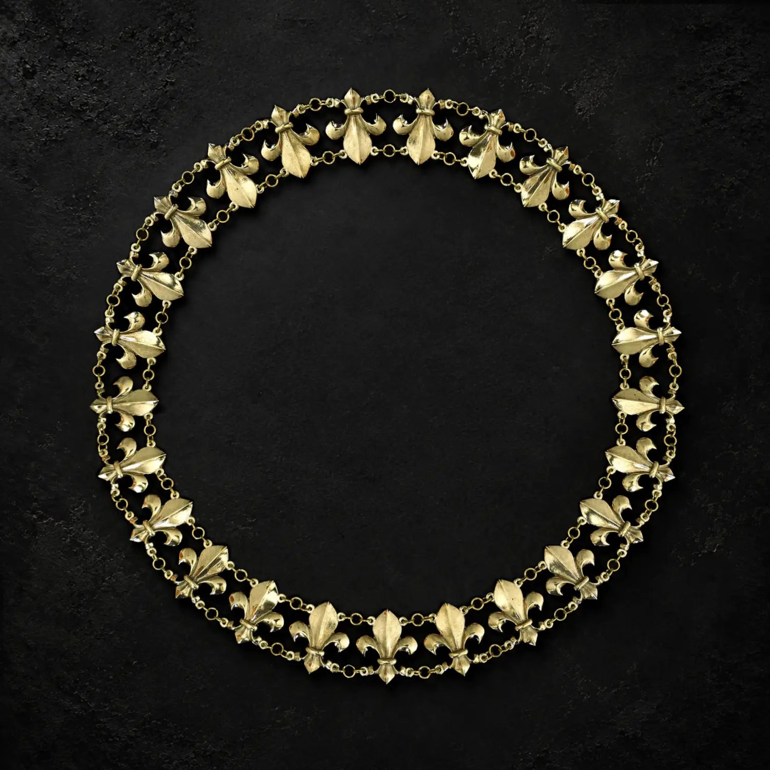 Collier de fonction Lis laiton