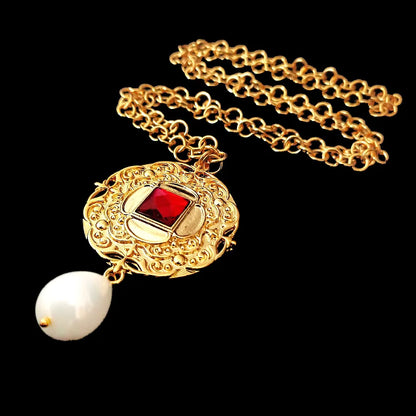 Tudor Chain Gold