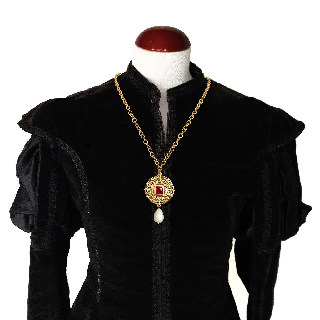 Cadena Tudor dorada